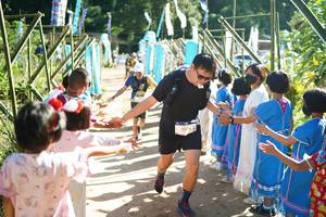 BIB: 3074
                            <button type="button" onclick="openModal(19056878)" class="btn btn-primary btn-sm float-right btn-popup" data-toggle="modal" data-target=".modal-high-quality">
                        <i class="fas fa-shopping-cart"></i> Add to Cart
                    </button>
                                            <button type="button" onclick="isThisMe(19056878, true)" class="btn btn-success btn-sm float-right btn-popup btn-isme hidden" data-toggle="tooltip" data-placement="bottom" title="นี่คือรูปของคุณใช่ไหม คลิกที่นี่เพื่อเอาเข้าอัลบั้ม">
                        <i class="fas fa-plus"></i> Add to album
                    </button>
                    <button type="button" onclick="isThisMe(19056878, false)" class="btn btn-warning btn-sm float-right btn-popup btn-isnotme hidden">
                        <i class="fas fa-ban"></i> Remove from album
                    </button>